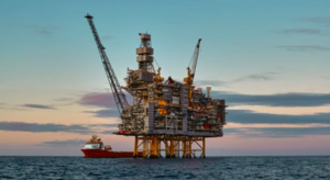 El petróleo encuentra soporte tras la ofensiva de EE.UU. contra Venezuela